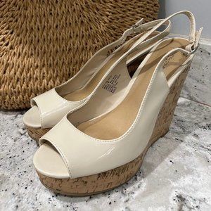 Reaction by Kenneth Cole Platform Cork Wedge Sandal Beige Size 9m